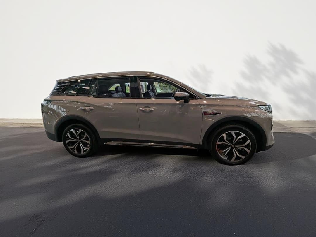 Hongqi HS7 2.0T Deluxe AWD в лизинг - 3