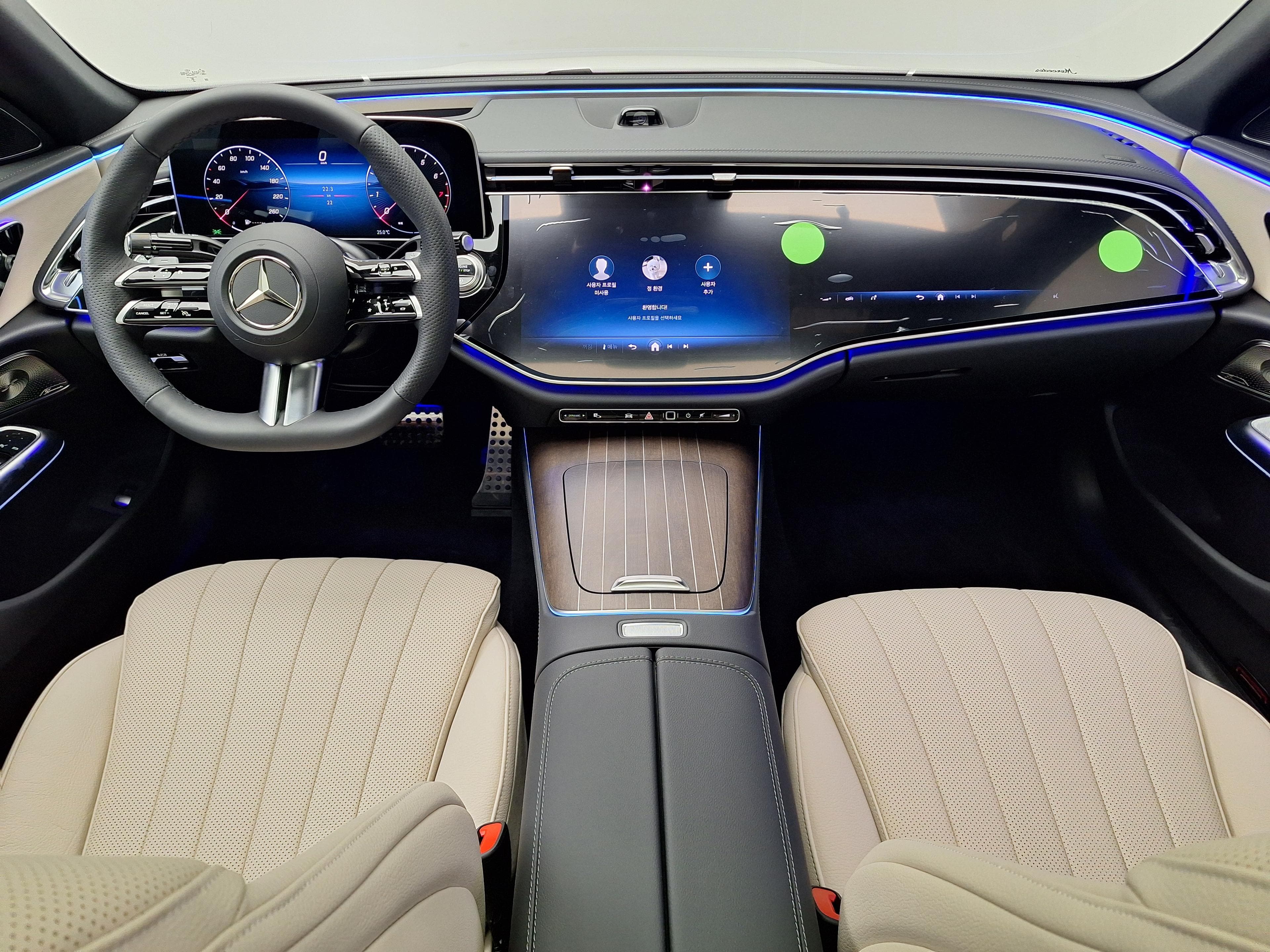 Mercedes-Benz E седан - 2