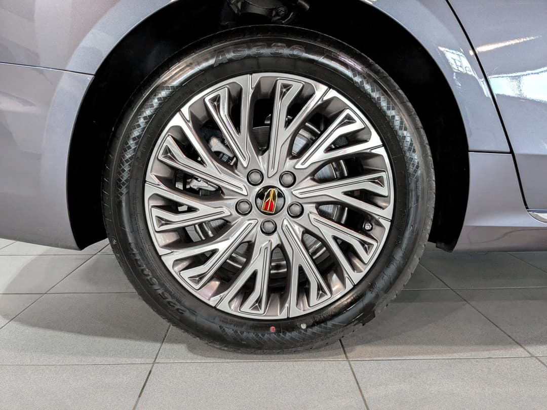 Hongqi H5 Deluxe 2.0T в лизинг - 8