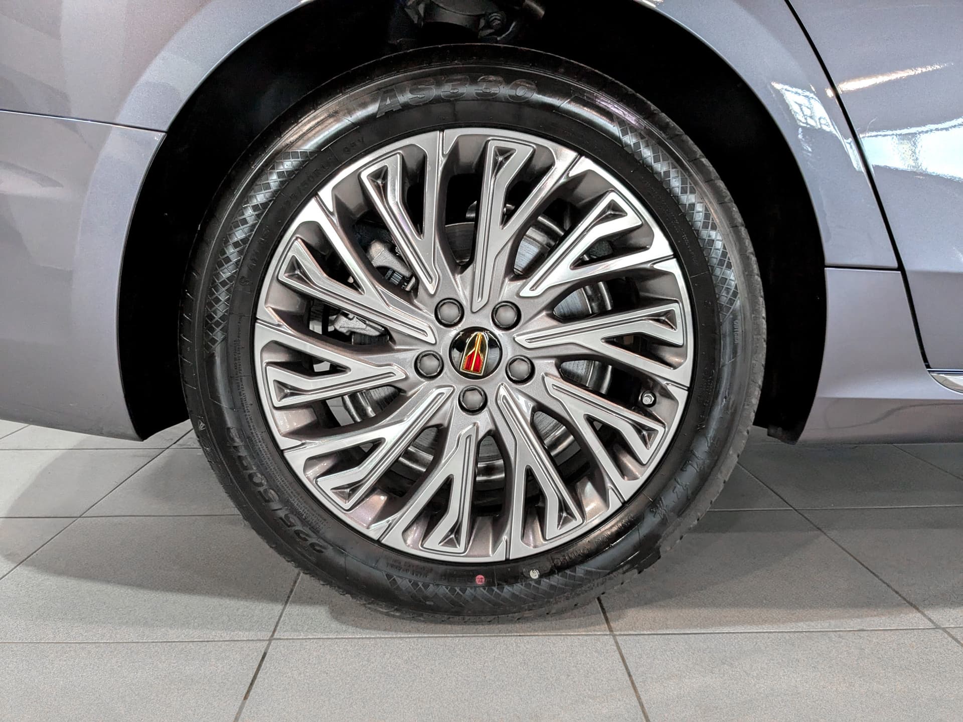Hongqi H5 Deluxe 2.0T в лизинг - 8