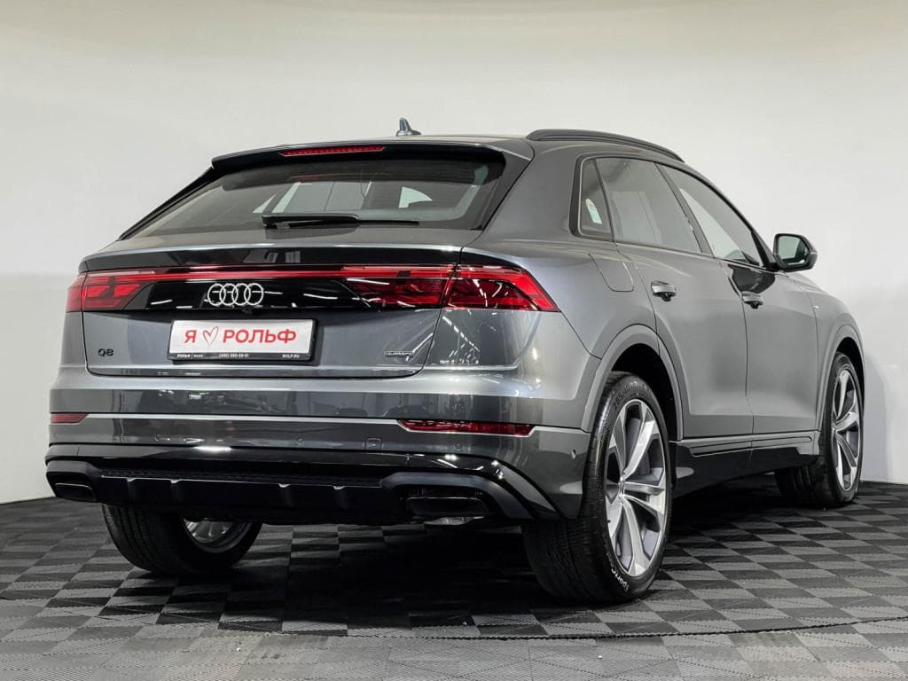 Audi Q8 - 4