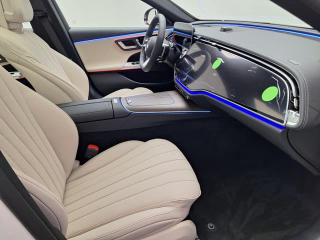 Mercedes-Benz E седан - 3