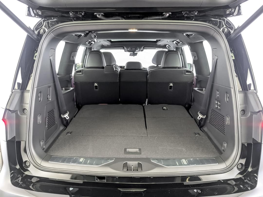 INFINITI QX80 Autograph Bench Chairs в лизинг - 9