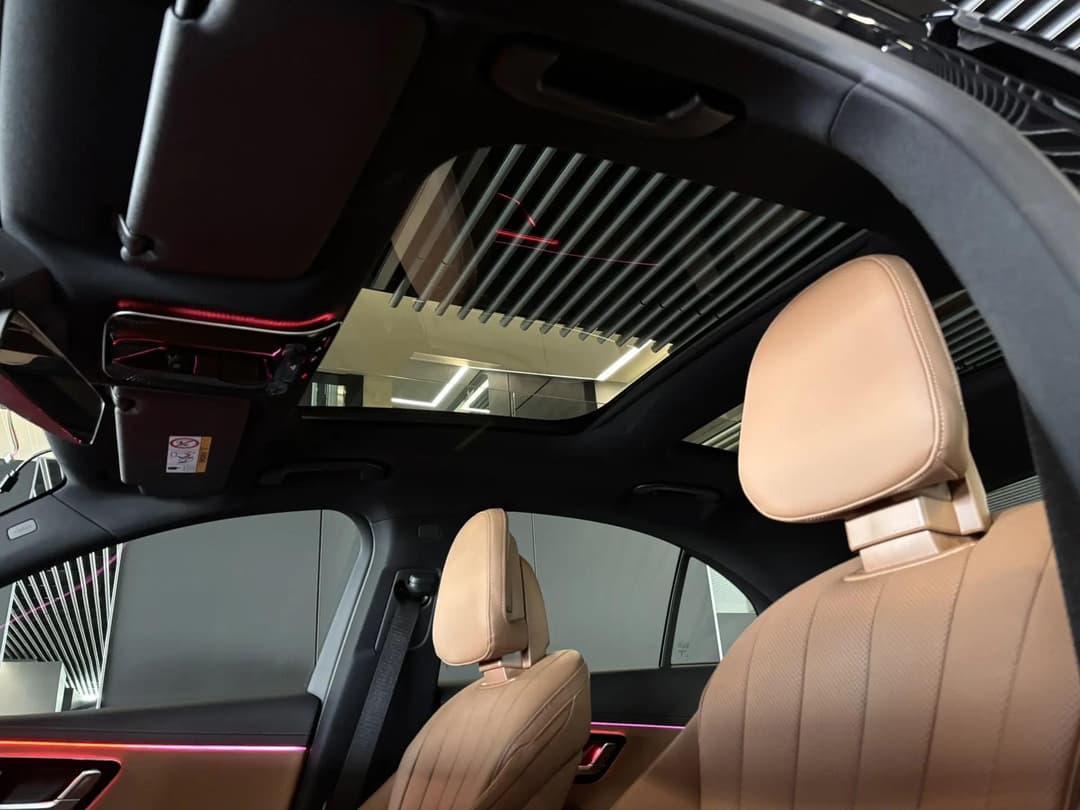 Mercedes-Benz E седан 300 полный привод АМГ Лайн (AMG Line) в лизинг - 13