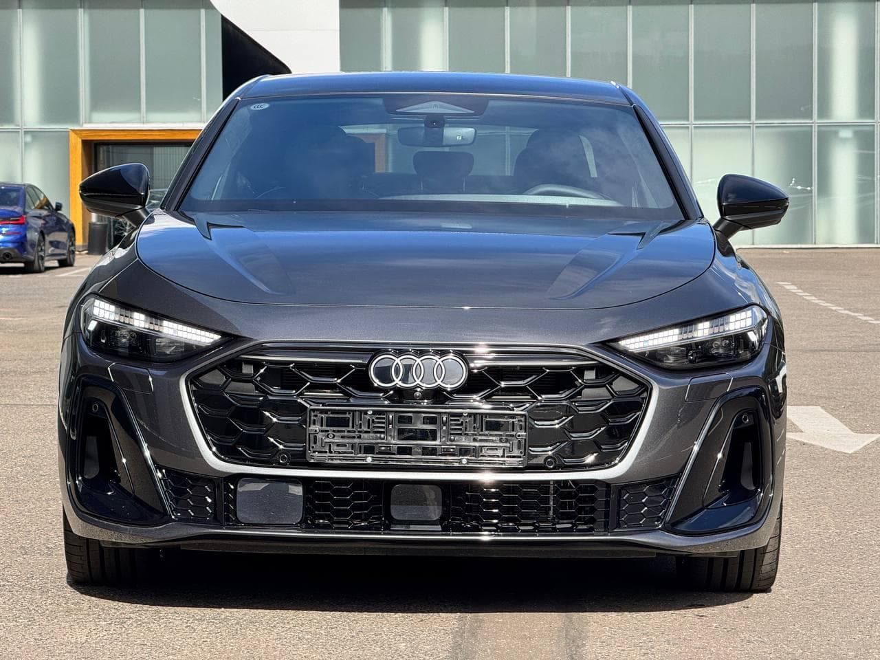 Audi A5 L Спорт 2.0Т 150 кВт полный привод АТ в лизинг - 6