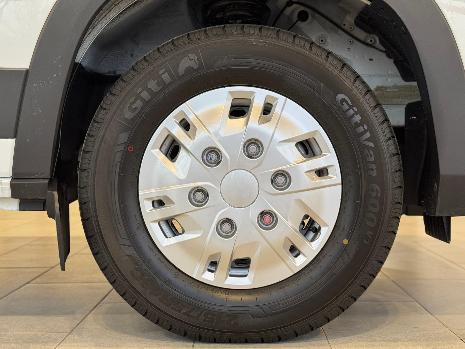 Avior V90 Фургон L3H2 3.5T 2.0TD 6MT FWD в лизинг - 22