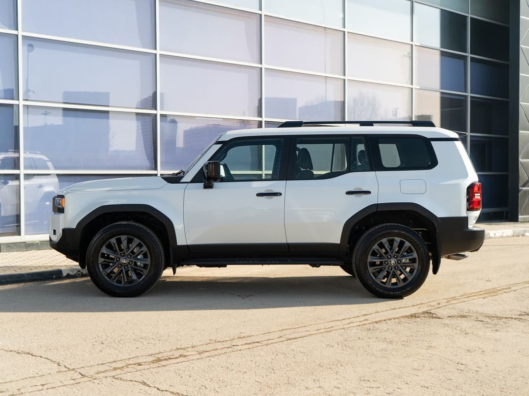Toyota Land Cruiser Prado Premium VX-L 2.8d АКП в лизинг - 9