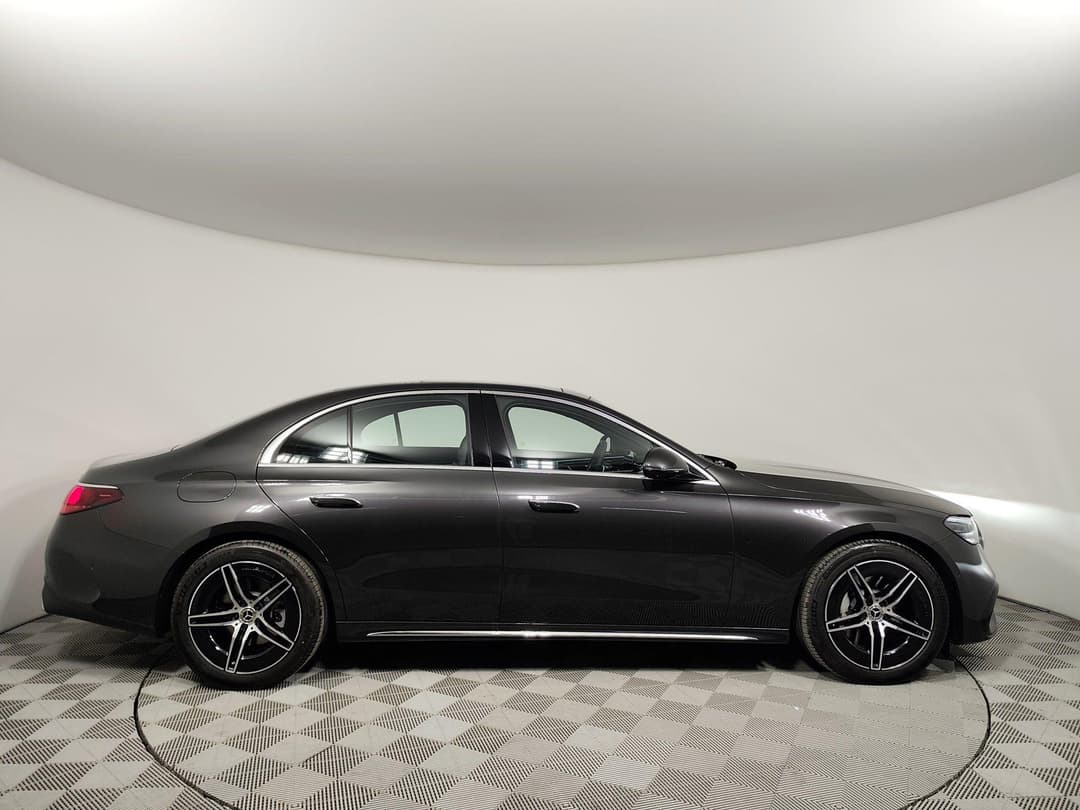 Mercedes-Benz E седан 300 полный привод АМГ Лайн (AMG Line) в лизинг - 5