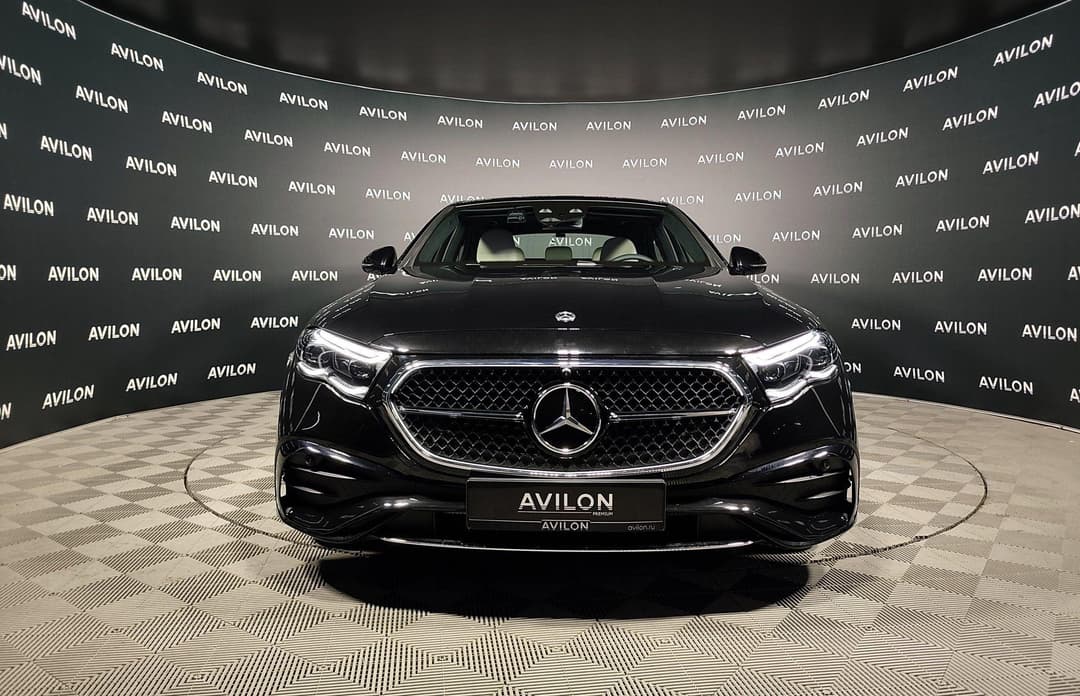Mercedes-Benz E седан 300 полный привод АМГ Лайн (AMG Line) в лизинг - 5