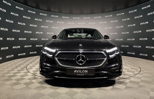 Mercedes-Benz E седан 300 полный привод АМГ Лайн (AMG Line) в лизинг - 5