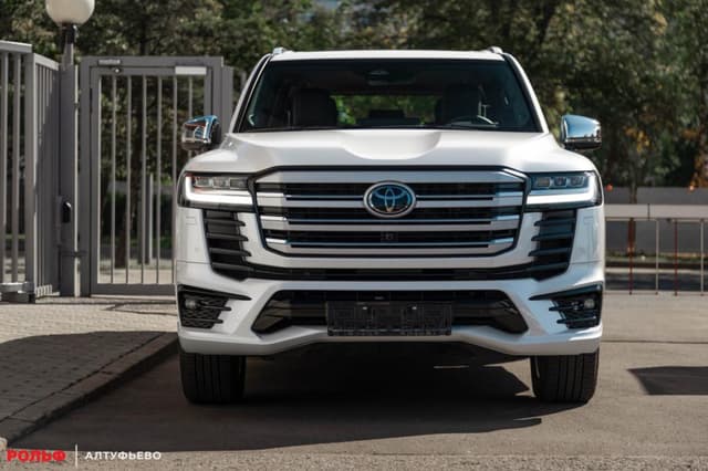 Toyota Land Cruiser 300 В-Икс-Р 3.3 дизель АТ в лизинг - 3