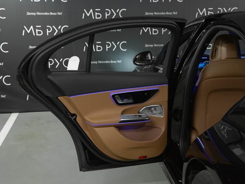Mercedes-Benz E седан 300 полный привод АМГ Лайн (AMG Line) в лизинг - 26