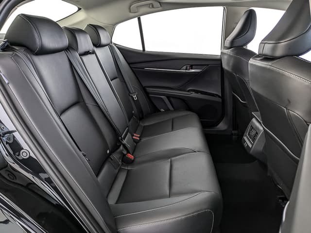 Toyota Camry 2.0GVP Deluxe Edition в лизинг - 13
