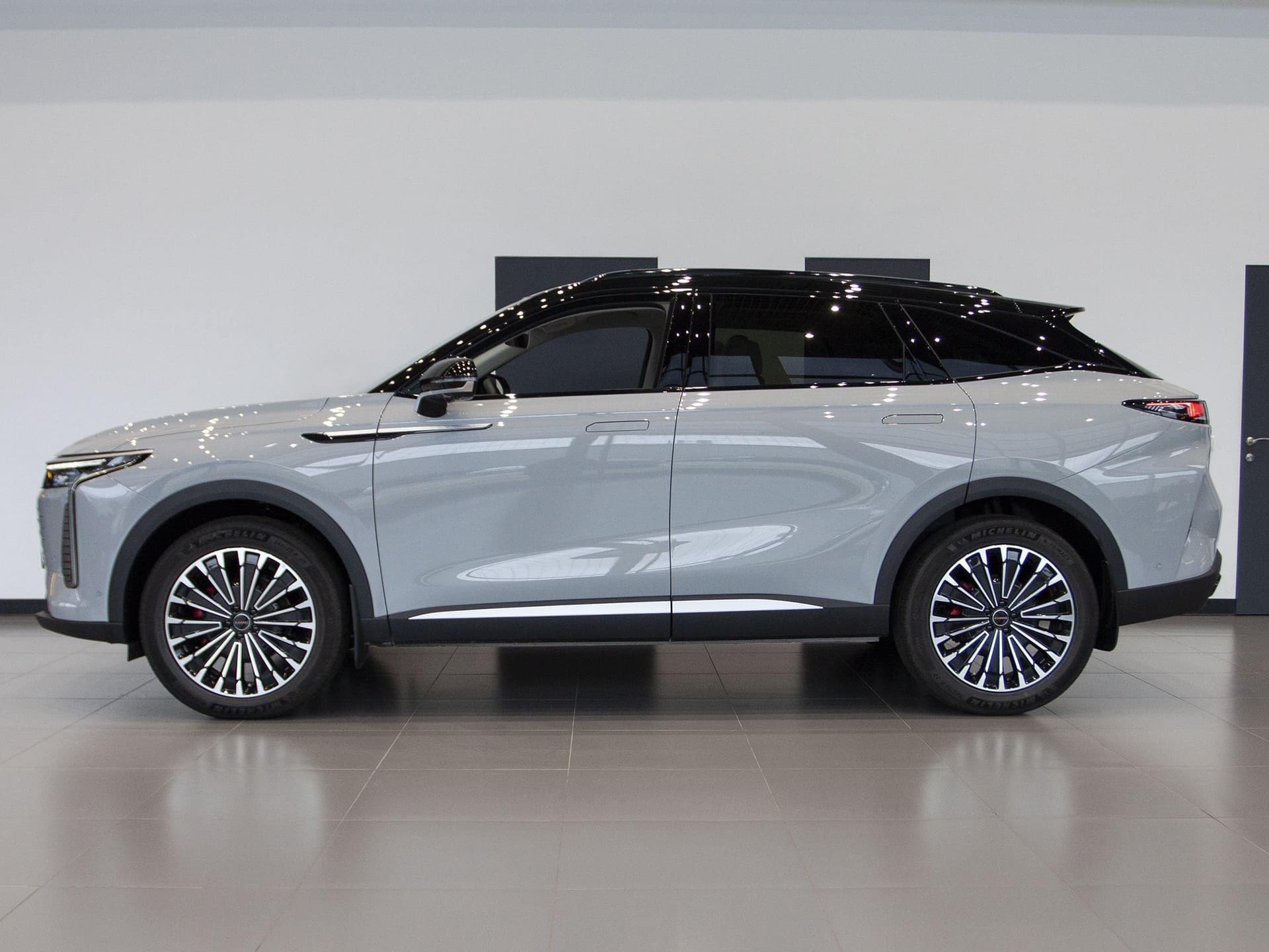 EXEED RX Flagship 2.0 TGDI 8AT AWD в лизинг - 6