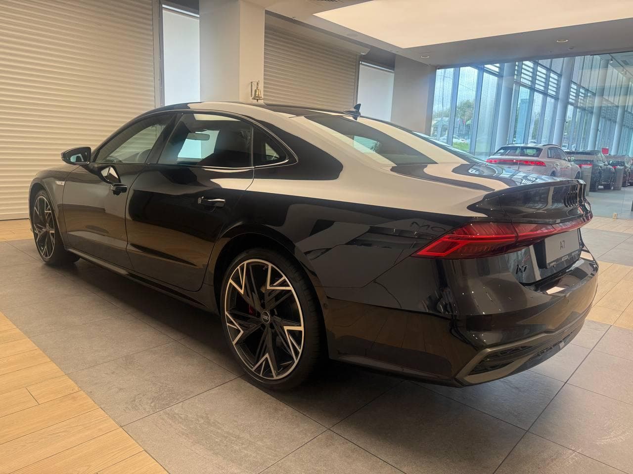 Audi A7 L - 4