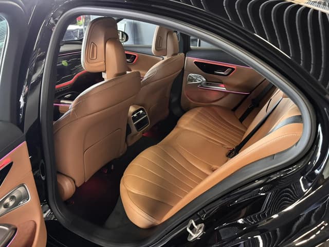 Mercedes-Benz E седан 300 полный привод АМГ Лайн (AMG Line) в лизинг - 9