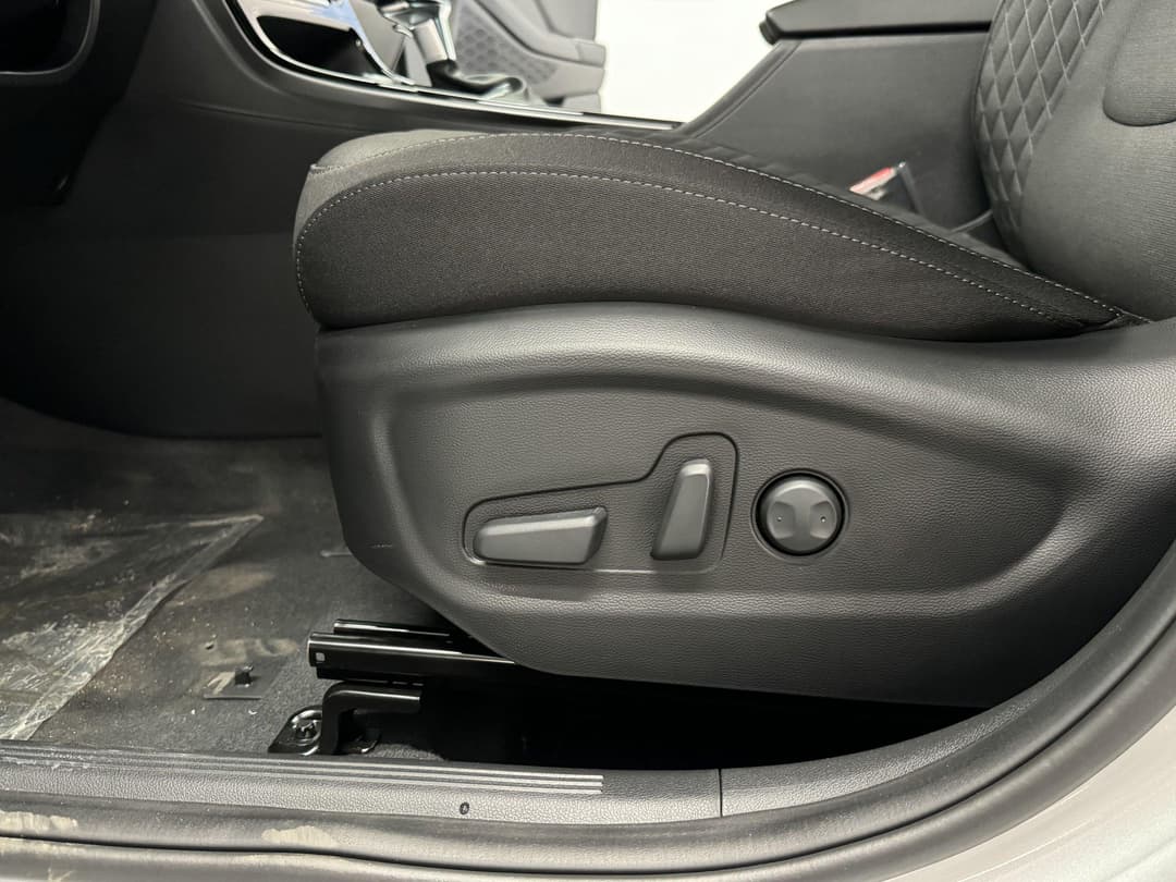 Solaris HC Lifestyle 2.0 6AT 4WD в лизинг - 13