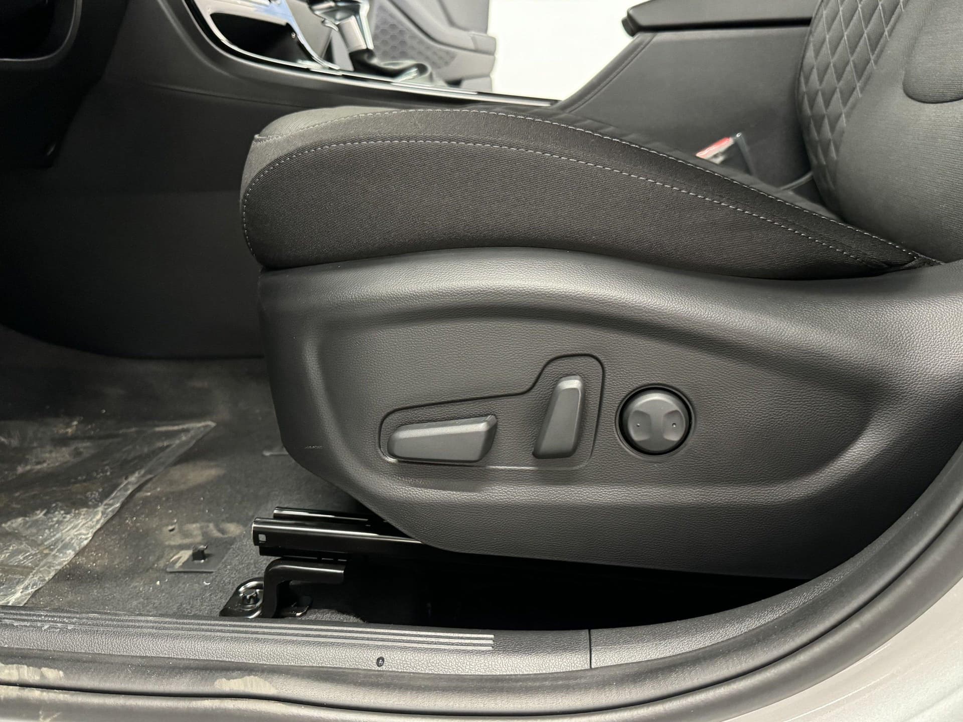 Solaris HC Lifestyle 2.0 6AT 4WD в лизинг - 13