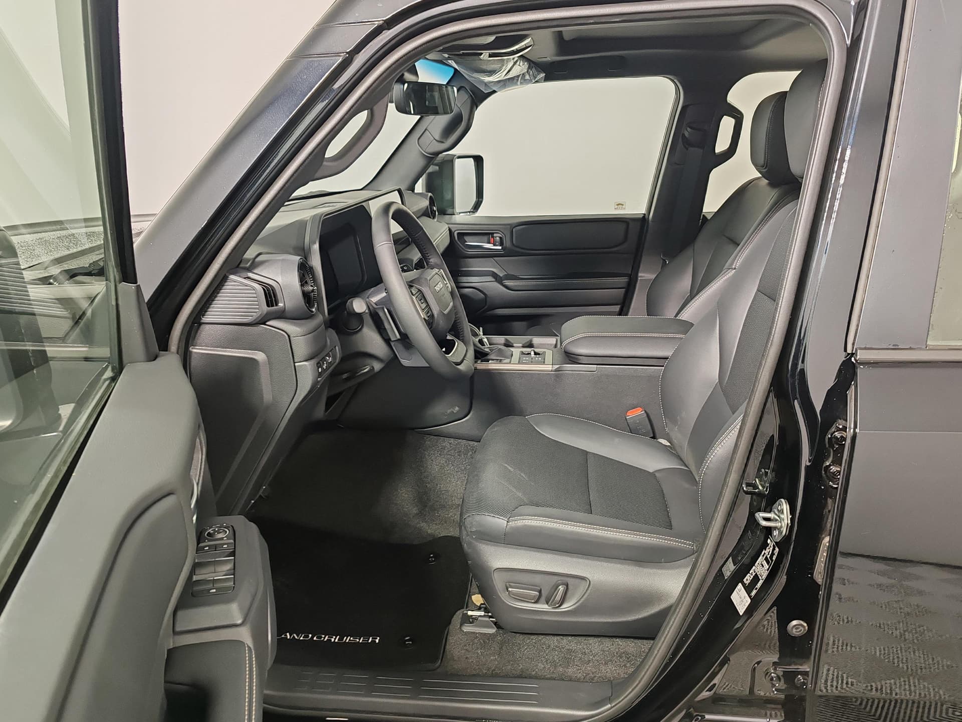 Toyota Land Cruiser Prado Престиж 2.4 АКП в лизинг - 17