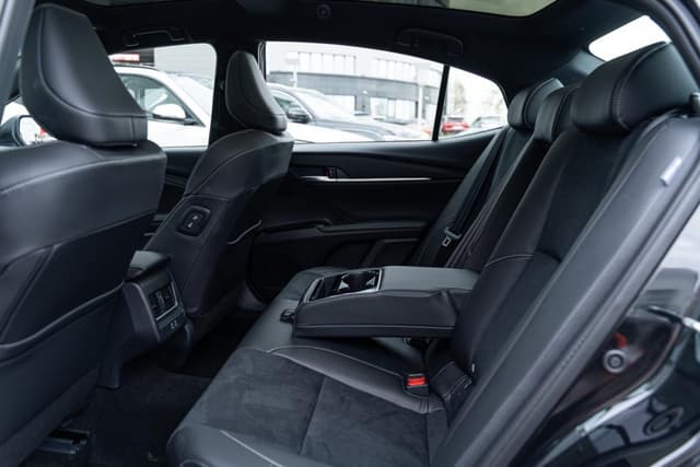 Toyota Camry 2.0S Sports Edition в лизинг - 13