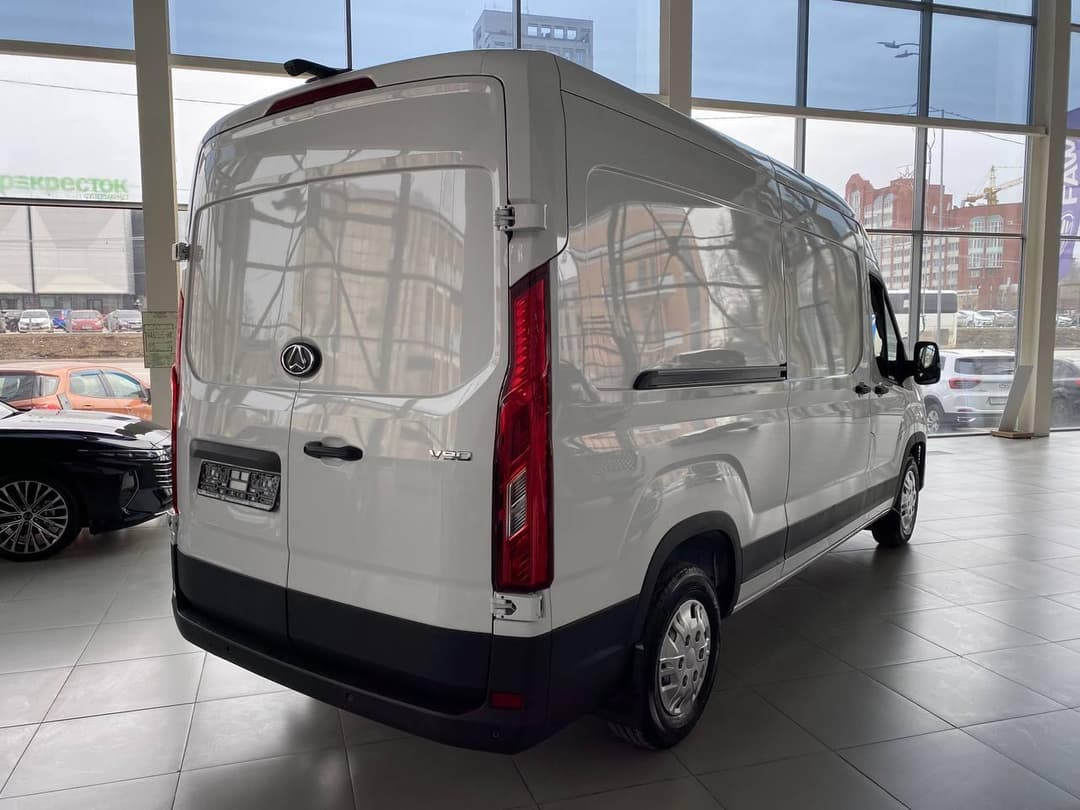 Avior V90 Фургон L3H2 3.5T 2.0TD 6MT FWD в лизинг - 9