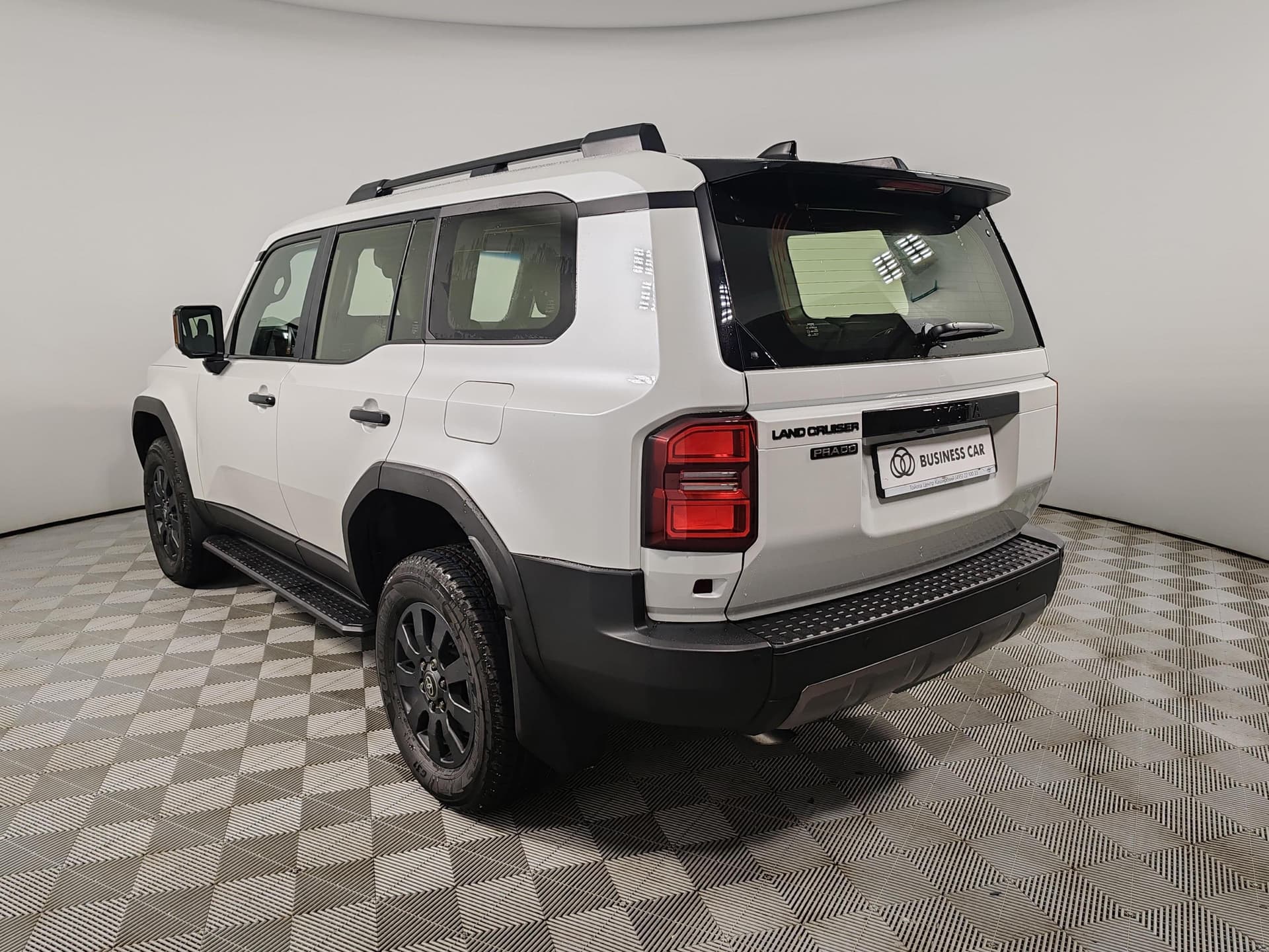 Toyota Land Cruiser Prado Престиж 2.4 АКП в лизинг - 8