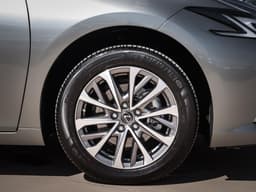 Lexus ES 200 Premium в лизинг - 12