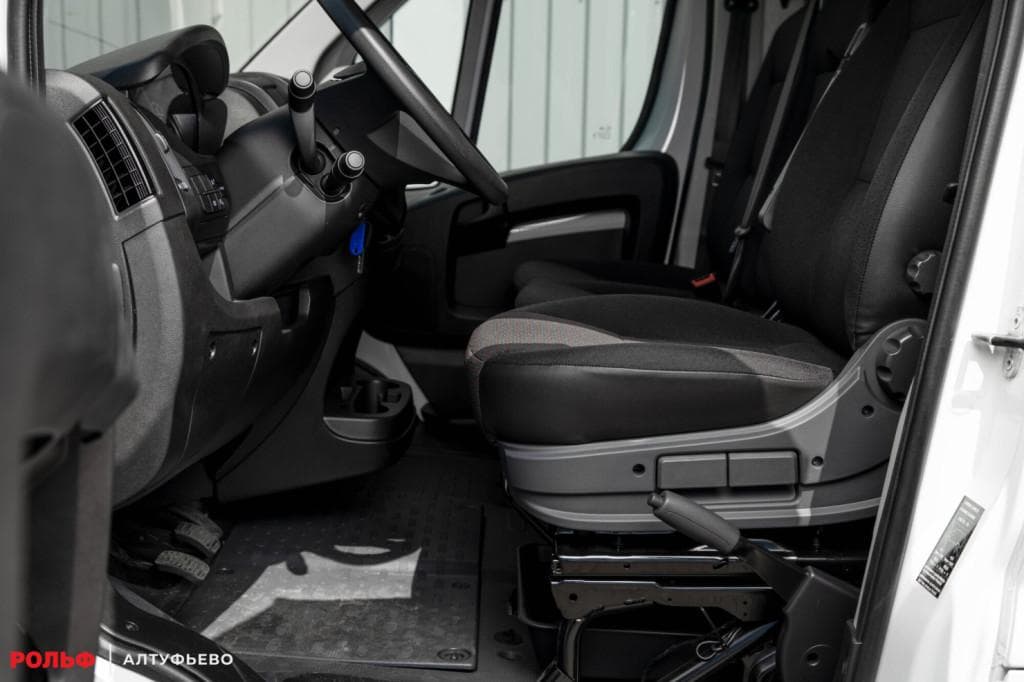 Peugeot Boxer FgTl 335 L3H2 2.2 BlueHDi 140hp 6MT в лизинг - 9