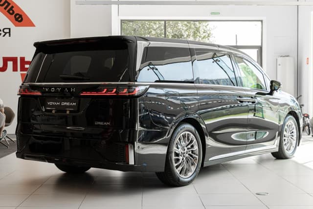 Voyah Dream PHEV Long Range (последовательный гибрид) в лизинг - 6