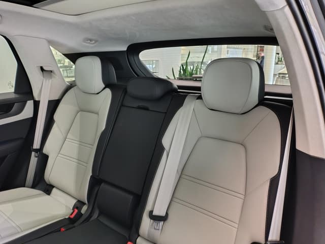 Porsche Cayenne E-Hybrid Black Edition в лизинг - 12