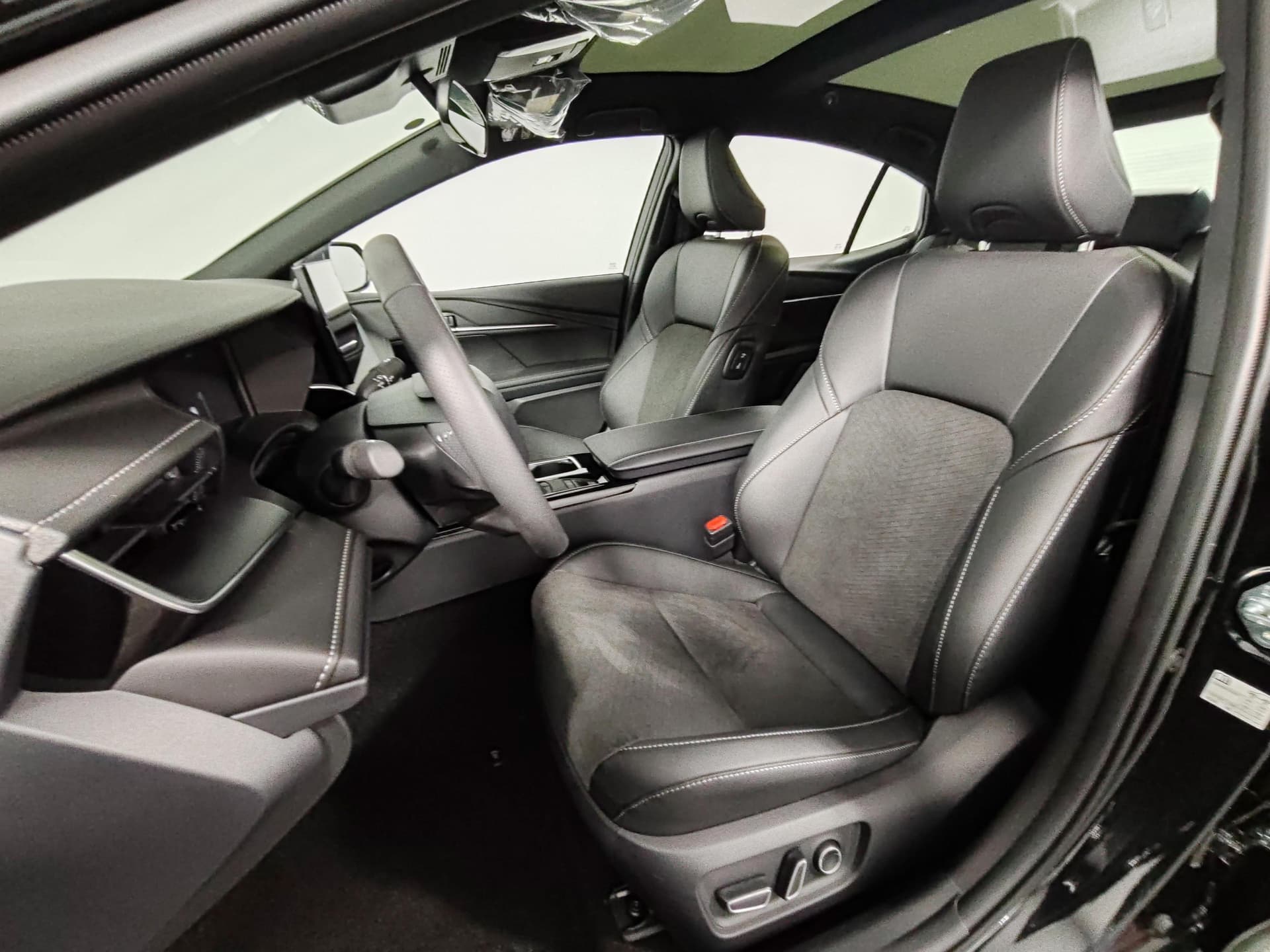 Toyota Camry 2.0S Sports Edition в лизинг - 20