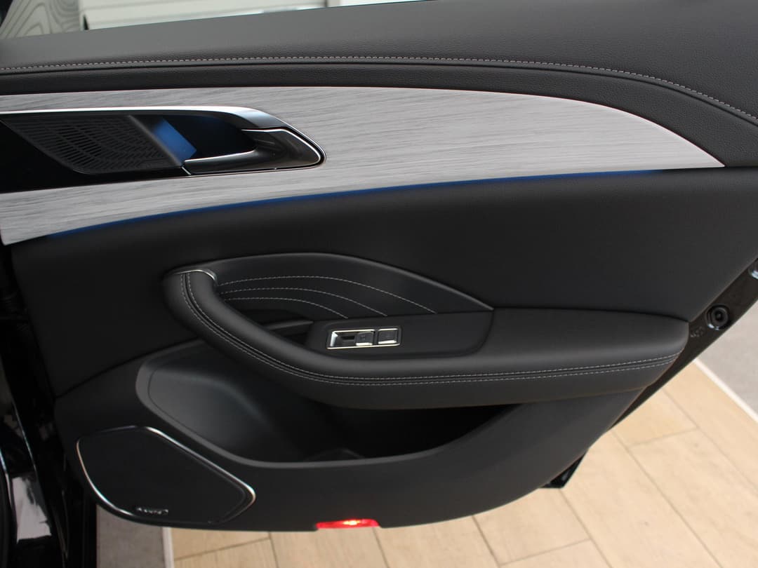 Hongqi H5 Black Edition 2.0Т в лизинг - 18