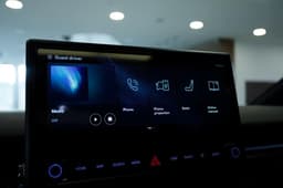 Hyundai Staria Лаундж 7 мест Инспирэйшн 2.2 дизель АТ полный привод в лизинг - 2