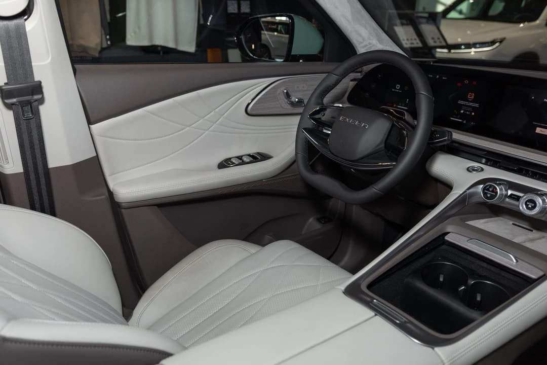 EXEED RX Flagship 2.0 TGDI 8AT AWD в лизинг - 12