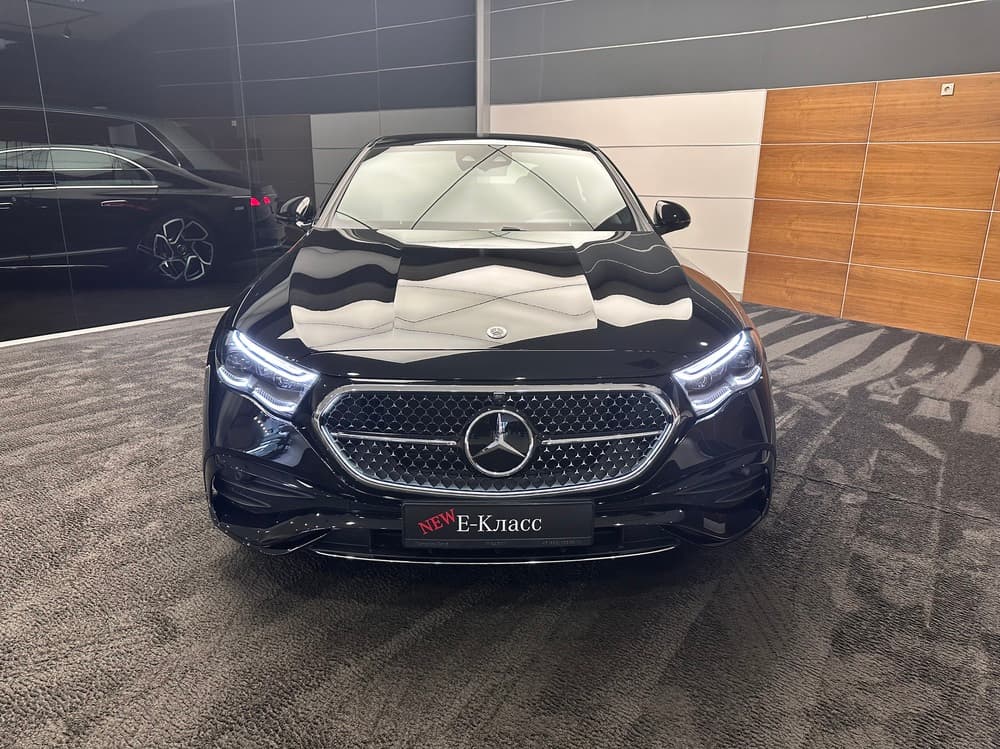Mercedes-Benz E седан - 4