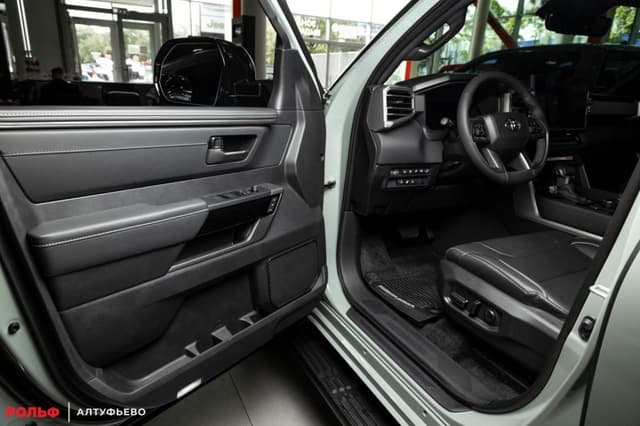 Toyota Sequoia Limited 4WD V6 Hybrid в лизинг - 7
