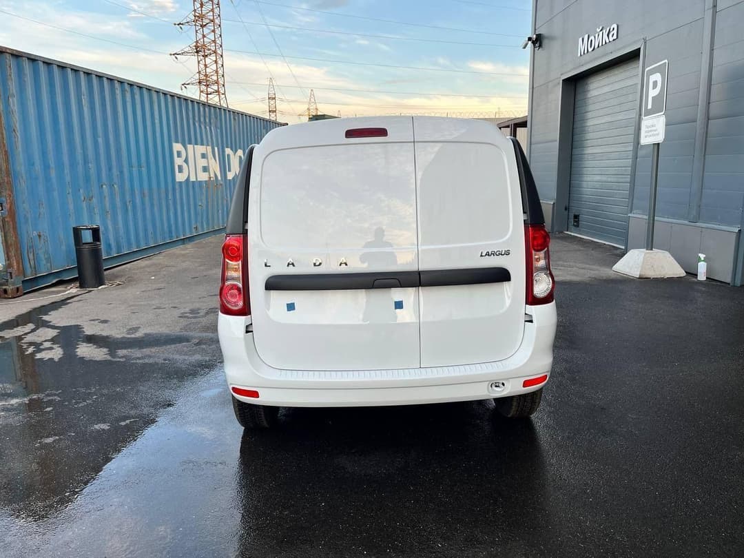 Lada Largus фургон CNG Enjoy 1.6 106hp 5MT в лизинг - 9