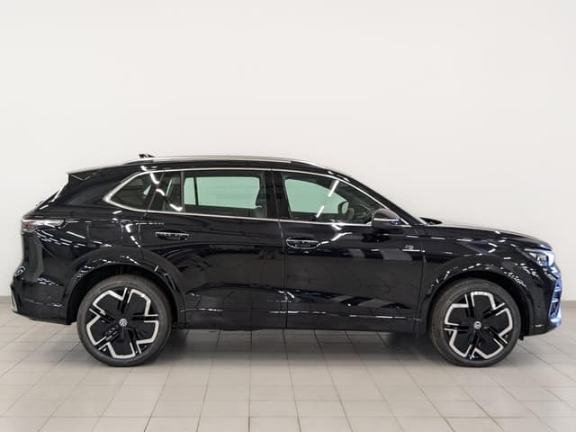 Volkswagen Tiguan L Pro - 5