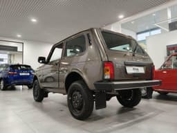 Lada Niva Legend 3 дв Классик 1.8 МТ в лизинг - 9