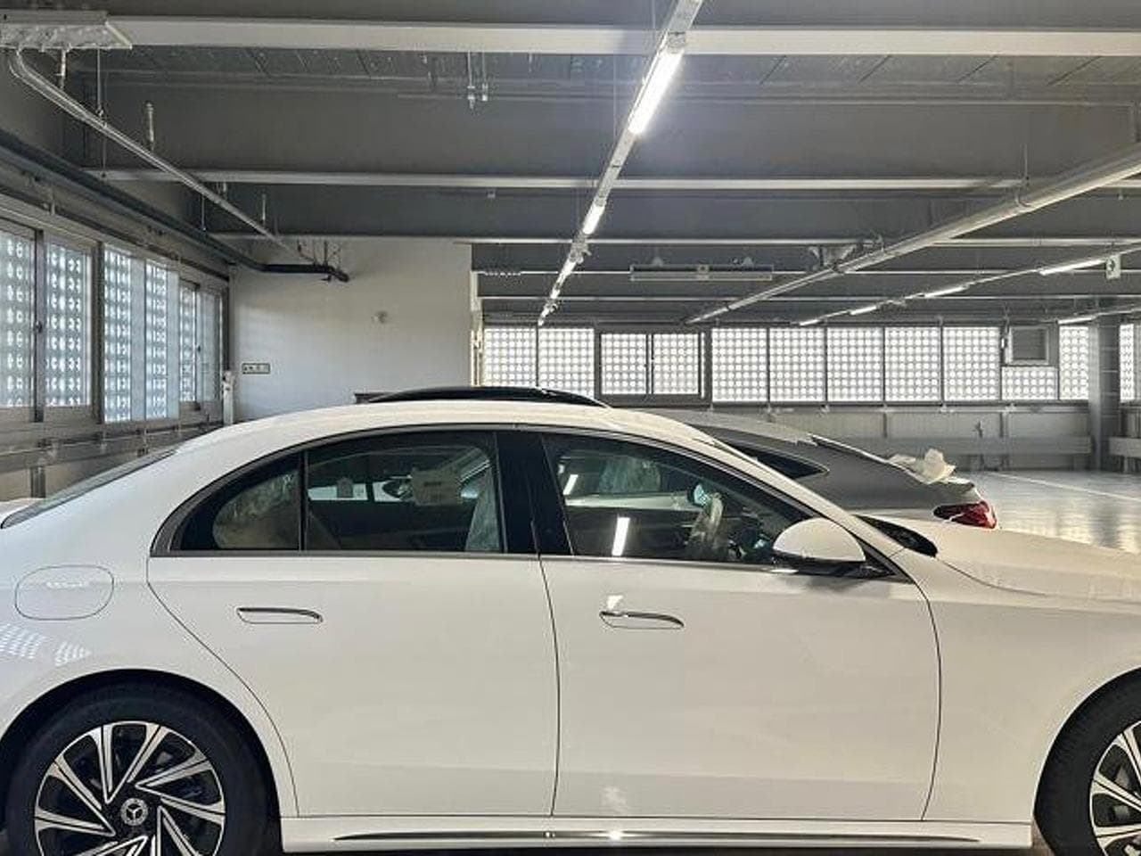 Mercedes-Benz E седан 300 полный привод Эксклюзив (Exclusive) в лизинг - 5