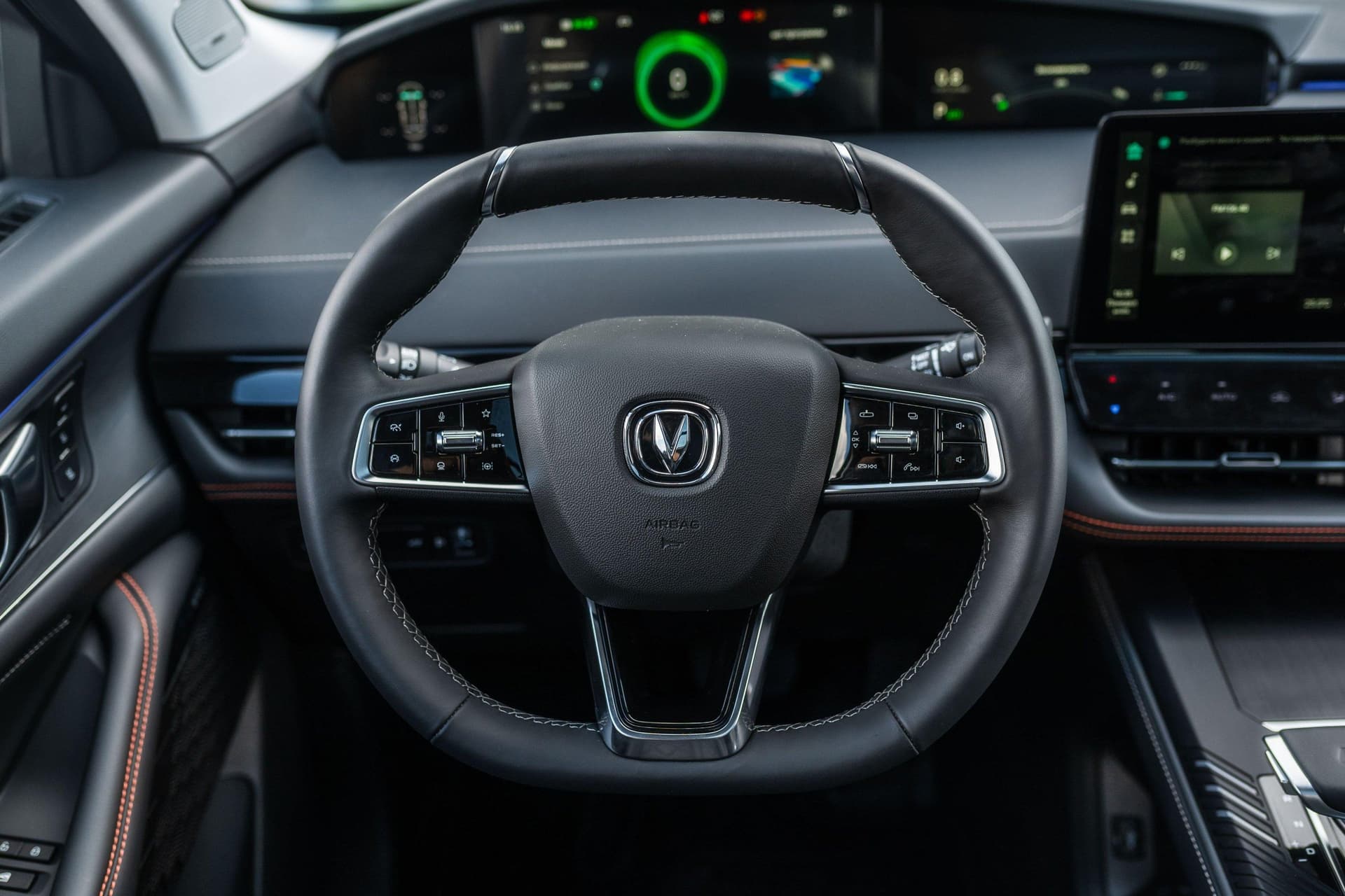 Changan Uni-K Tech 2.0 8AT AWD в лизинг - 13