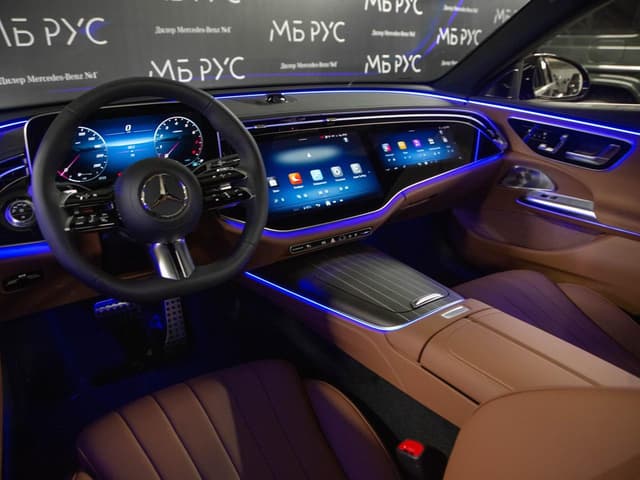 Mercedes-Benz E седан 300 полный привод АМГ Лайн (AMG Line) в лизинг - 15