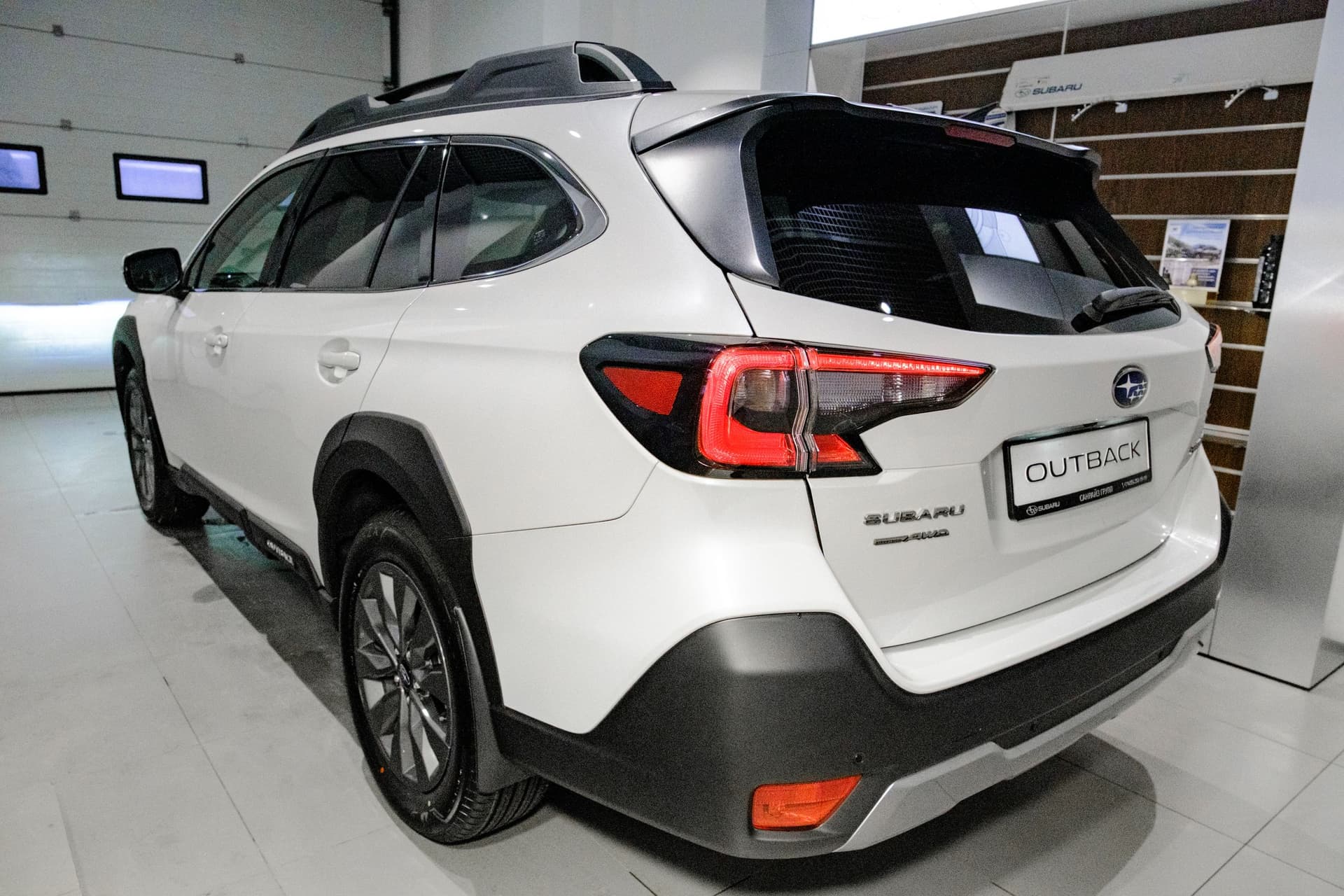 Subaru Outback 2.5i-T Premium ES CVT в лизинг - 5