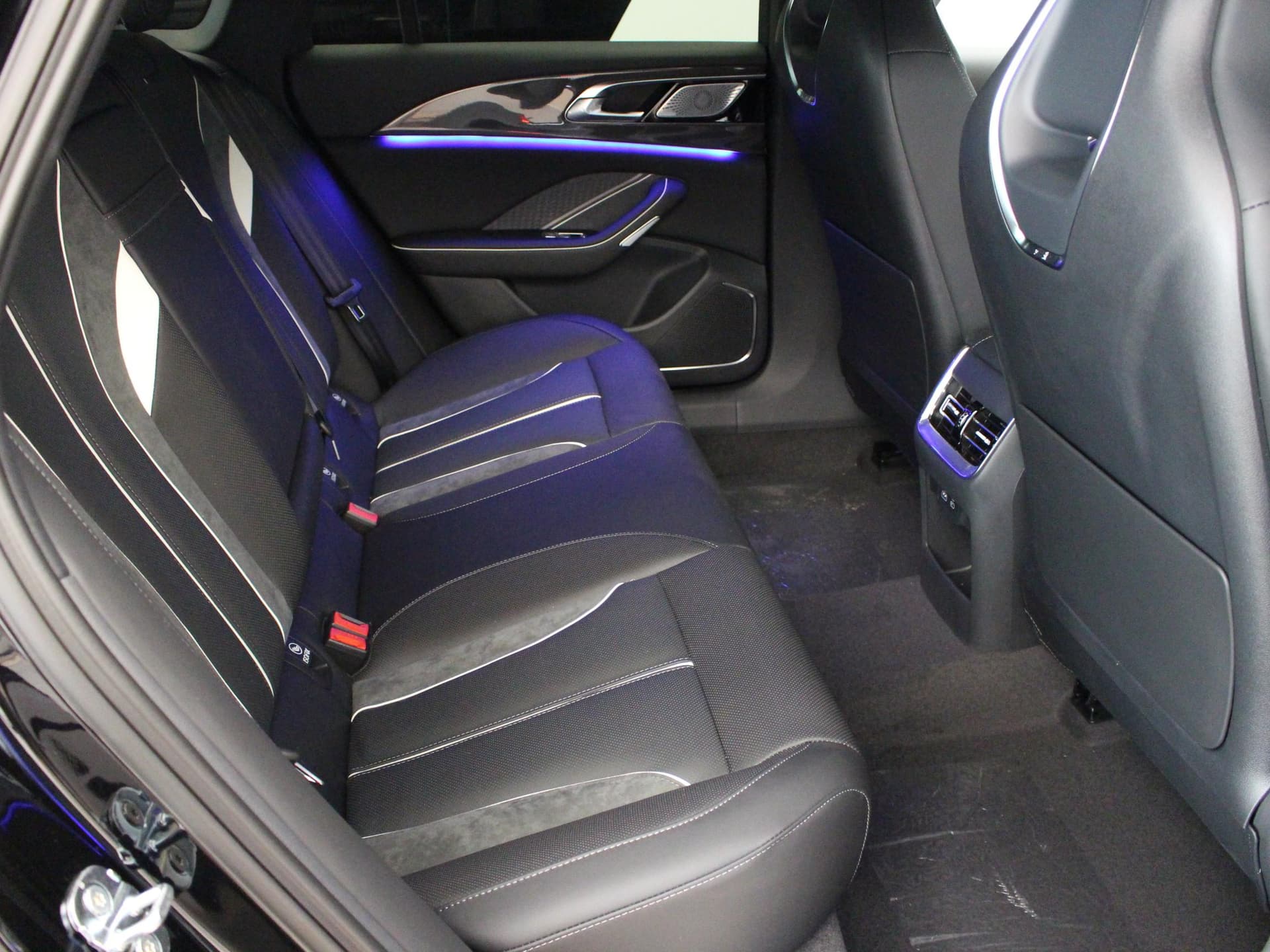 Hongqi H6 Dynamic 2.0T в лизинг - 16
