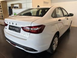 Lada Vesta седан Comfort 1.6 106hp 5MT в лизинг - 9