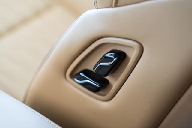 Voyah Dream PHEV Long Range (последовательный гибрид) в лизинг - 24