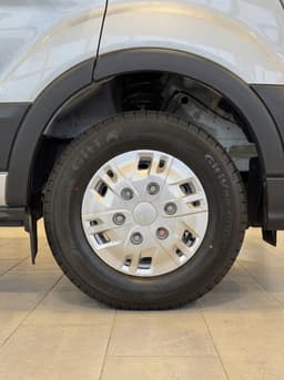 Avior V90 Фургон L3H2 3.5T 2.0TD 6MT FWD в лизинг - 8