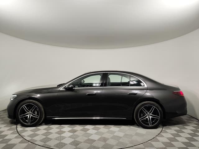 Mercedes-Benz E седан 300 полный привод АМГ Лайн (AMG Line) в лизинг - 4