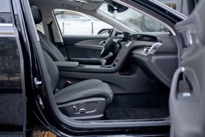 Hongqi H5 Black Edition 2.0Т в лизинг - 8