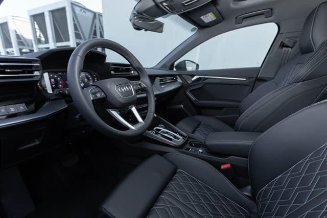 Audi A3 Sedan L Flying Spur Premium Edition 35 TFSI tiptronic в лизинг - 10